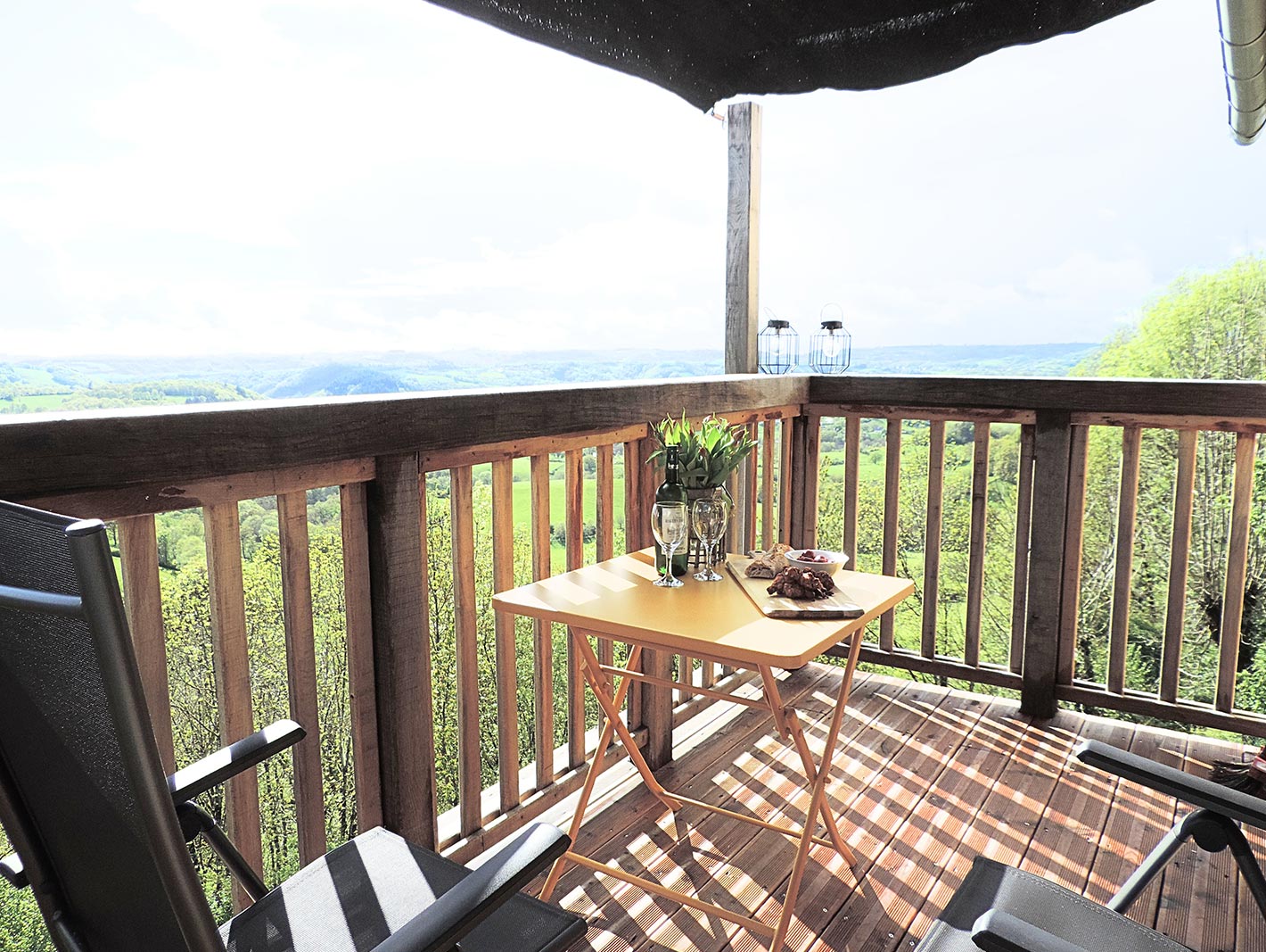 Holiday home Lott Mur-de-Barrez spacious balcony off the living room with French doors